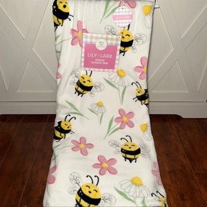 Lily & Lark Floral Bumble Bee Plush Throw Blanket